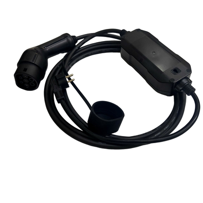 IEC62196標準2.1のSchukoのTPUケーブルを持つ充満プラグEVの携帯用充電器