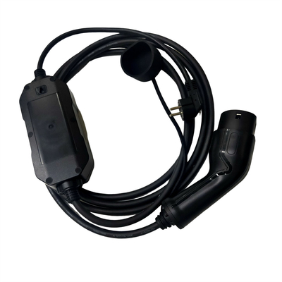 IEC62196標準2.1のSchukoのTPUケーブルを持つ充満プラグEVの携帯用充電器